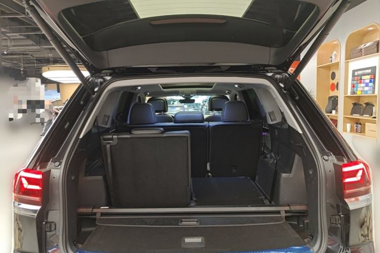 Used Volkswagen Teramont 2023 Revised 380TSI Four-Wheel Drive Prestige Flagship Edition Trunk