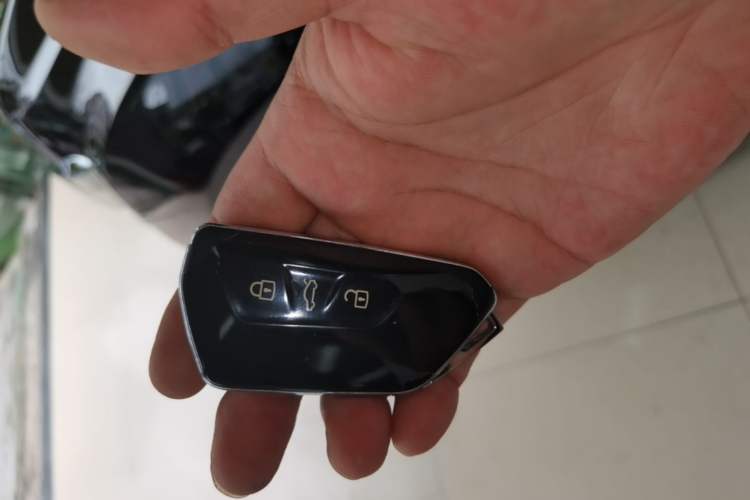 Used Volkswagen Teramont 2023 530 V6 All-Wheel Drive Prestige Flagship Edition Vehicle Key