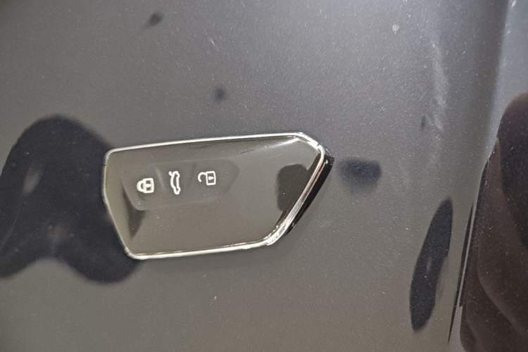 Used Volkswagen Teramont 2023 380TSI Four-Wheel Drive Prestige Luxury Edition Vehicle Key