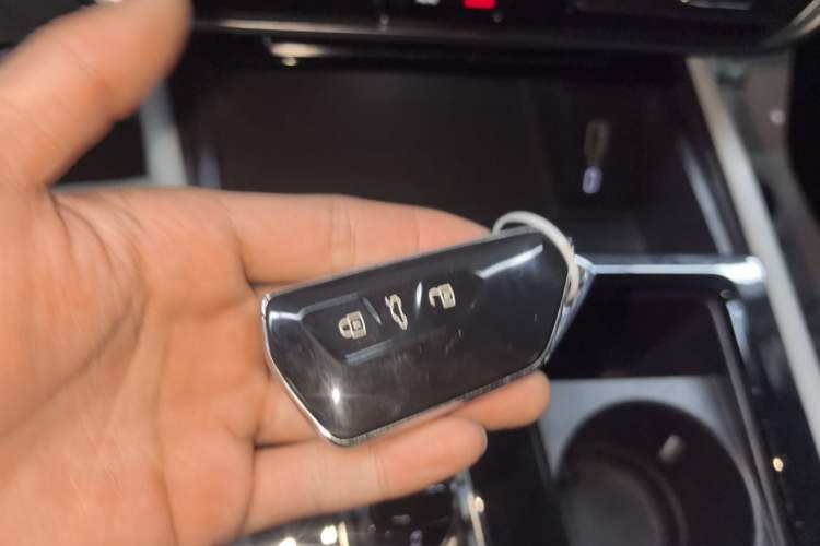 Used Volkswagen Teramont 2023 380TSI Four-Wheel Drive Prestige Luxury Edition Vehicle Key