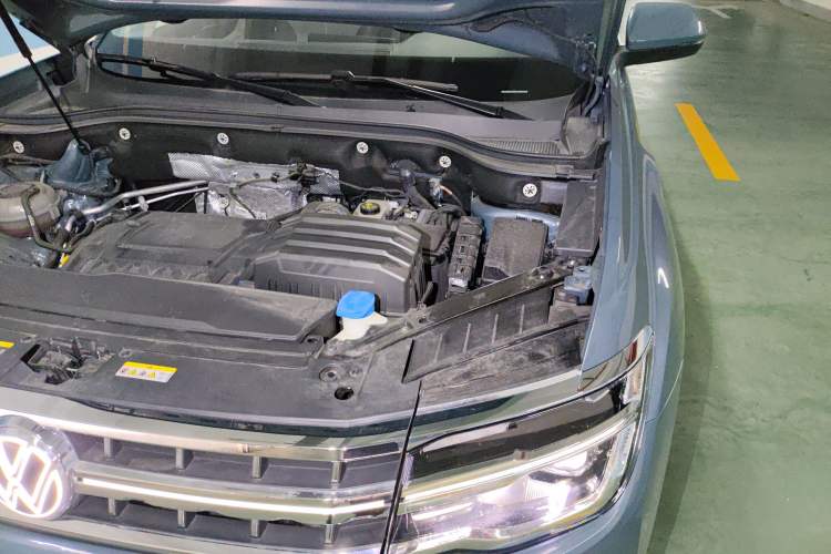 Used Volkswagen Teramont 2023 380TSI Four-Wheel Drive Luxury Edition Engine Bay Left