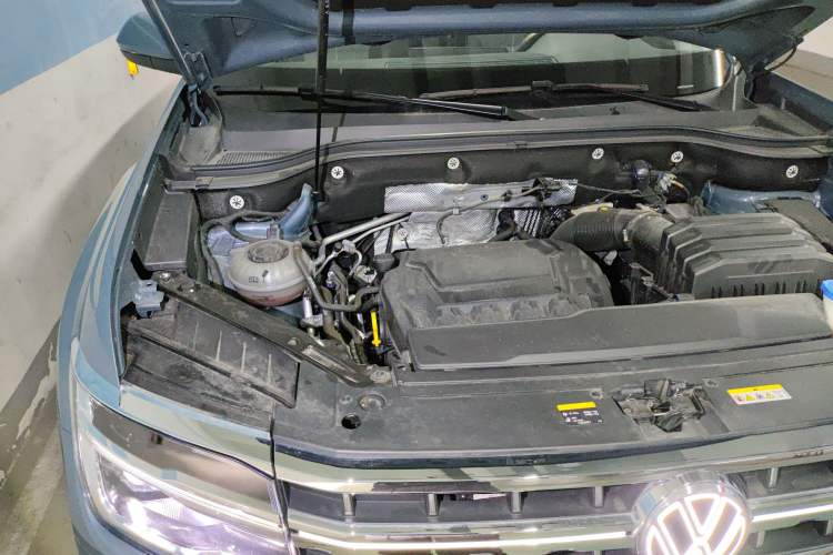 Used Volkswagen Teramont 2023 380TSI Four-Wheel Drive Luxury Edition Engine Bay Right