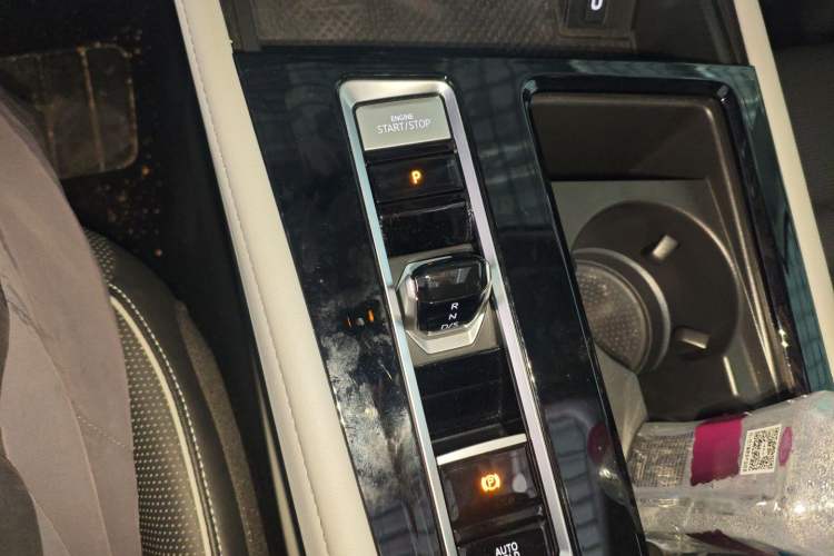 Used Volkswagen Teramont 2023 380TSI Four-Wheel Drive Prestige Flagship Edition Gear Lever