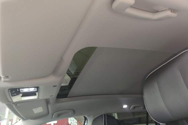 Used Volkswagen Teramont 2023 530 V6 All-Wheel Drive Prestige Flagship Edition Headliner