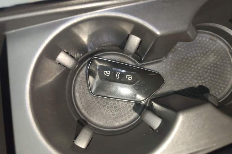 Used Volkswagen Teramont 2023 530 V6 All-Wheel Drive Prestige Flagship Edition Interior 1