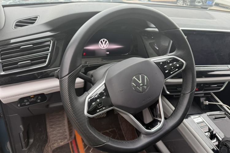 Used Volkswagen Teramont 2023 380TSI Four-Wheel Drive Prestige Luxury Edition Interior 1