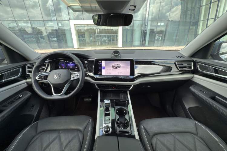 Used Volkswagen Teramont 2023 530 V6 All-Wheel Drive Prestige Flagship Edition Interior 2