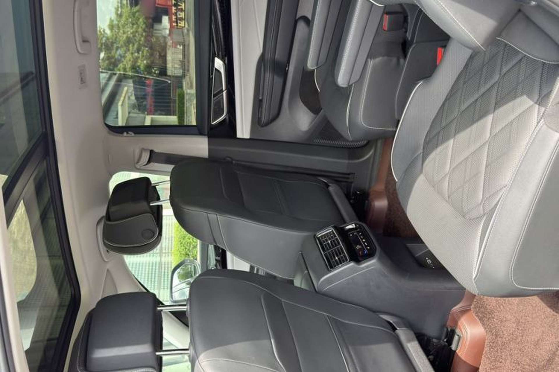Used Volkswagen Teramont 2023 530 V6 All-Wheel Drive Prestige Flagship Edition Interior 4