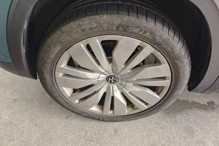 Used Volkswagen Teramont 2023 380TSI Four-Wheel Drive Prestige Flagship Edition Left Front Wheel Hub