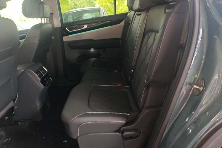 Used Volkswagen Teramont 2023 380TSI Four-Wheel Drive Prestige Flagship Edition Left Rear Seat