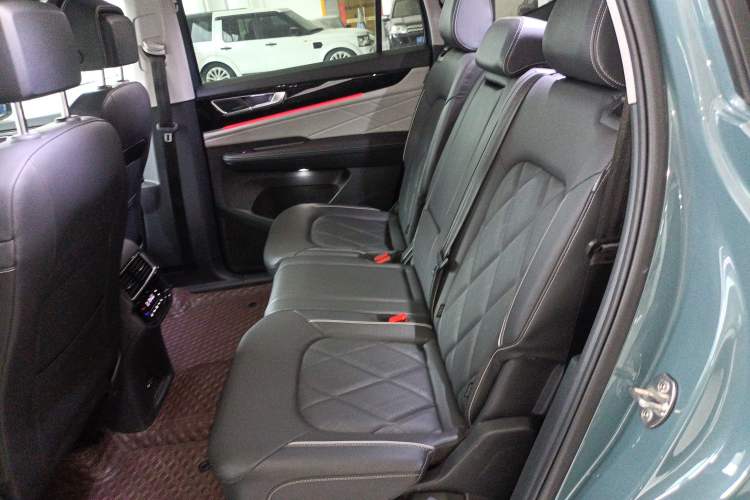 Used Volkswagen Teramont 2023 380TSI Four-Wheel Drive Prestige Flagship Edition Left Rear Seat