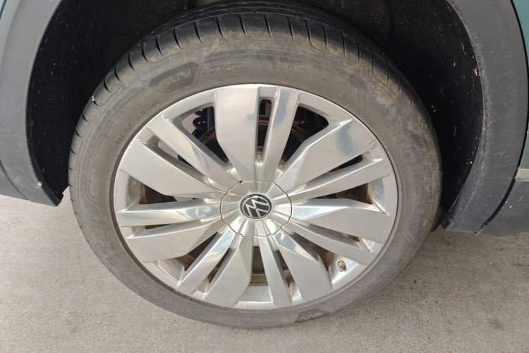 Used Volkswagen Teramont 2023 380TSI Four-Wheel Drive Prestige Flagship Edition Right Rear Wheel Hub