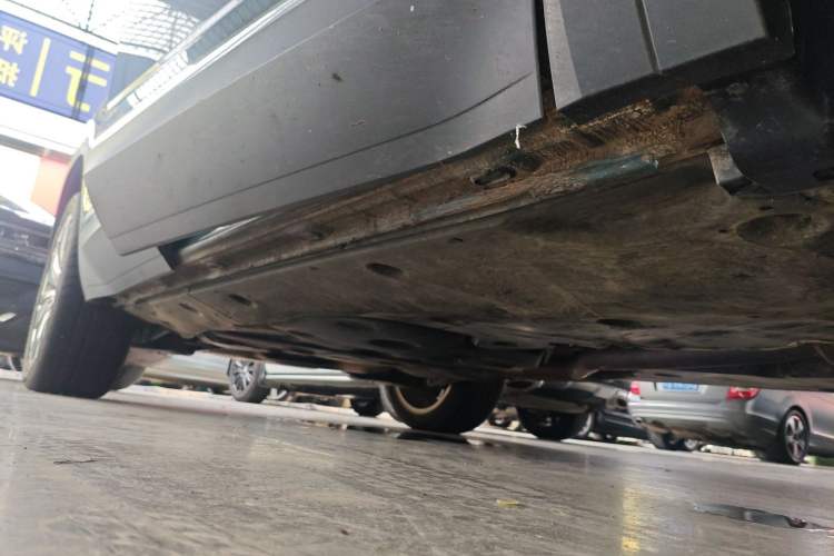 Used Volkswagen Teramont 2023 380TSI Four-Wheel Drive Prestige Flagship Edition Right Side Sill