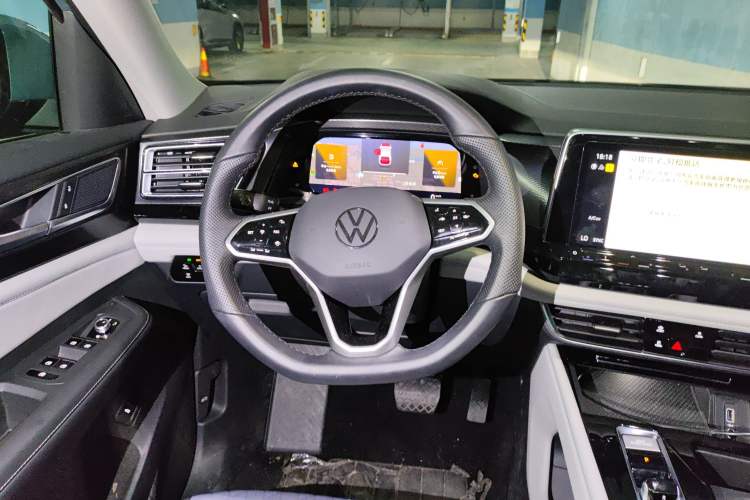 Used Volkswagen Teramont 2023 380TSI Four-Wheel Drive Luxury Edition Steering Wheel