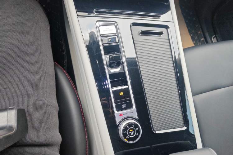 Used Volkswagen Teramont 2023 380TSI Four-Wheel Drive Luxury Edition Gear Lever