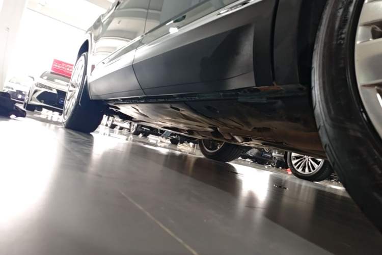 Used Volkswagen Teramont 2023 530 V6 All-Wheel Drive Prestige Flagship Edition Left Side Sill