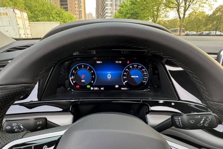Used Volkswagen Teramont 2023 380TSI Four-Wheel Drive Prestige Flagship Edition Instrument Cluster