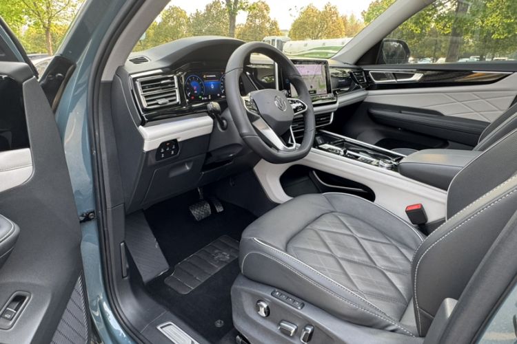 Used Volkswagen Teramont 2023 380TSI Four-Wheel Drive Prestige Flagship Edition Interior 3