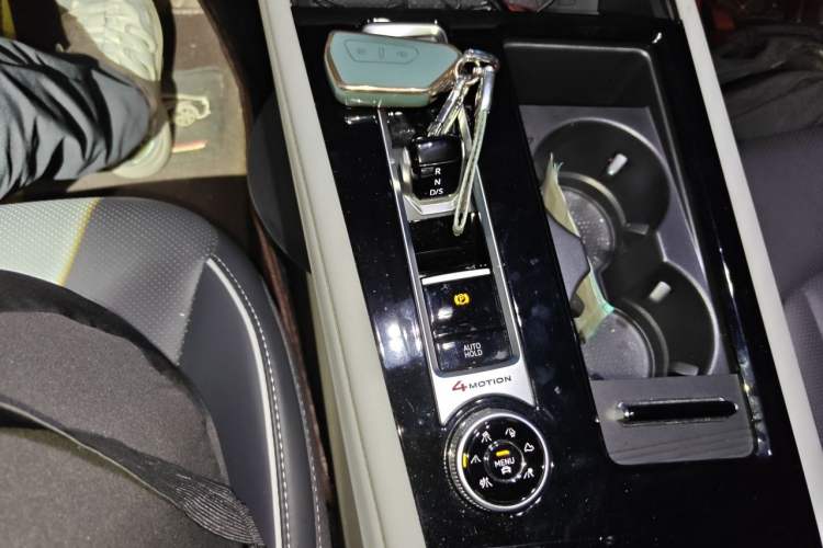 Used Volkswagen Teramont 2023 380TSI Four-Wheel Drive Prestige Luxury Edition Gear Lever