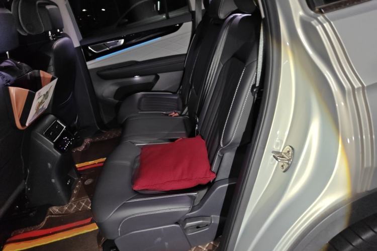 Used Volkswagen Teramont 2023 380TSI Four-Wheel Drive Prestige Luxury Edition Left Rear Seat