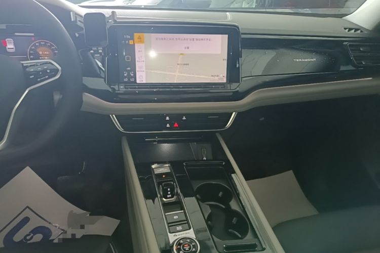 Used Volkswagen Teramont 2024 380TSI All-Wheel Drive Longyao Edition Audio And AC Panel