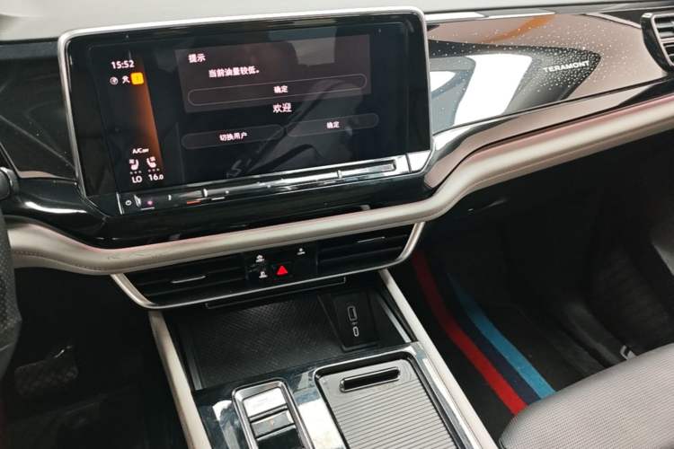 Used Volkswagen Teramont 2024 380TSI All-Wheel Drive Longyao Edition Audio And AC Panel