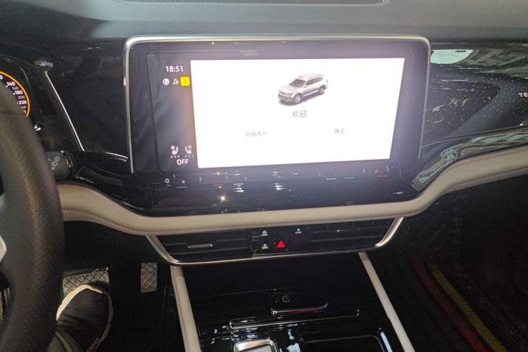 Used Volkswagen Teramont 2024 380TSI Four-Wheel Drive Prestige Luxury Edition Audio And AC Panel