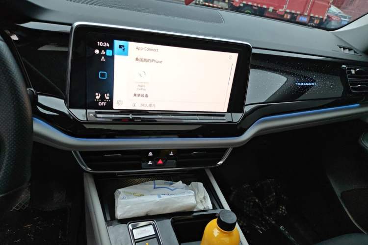 Used Volkswagen Teramont 2024 380TSI All-Wheel Drive Longyao Edition Audio And AC Panel