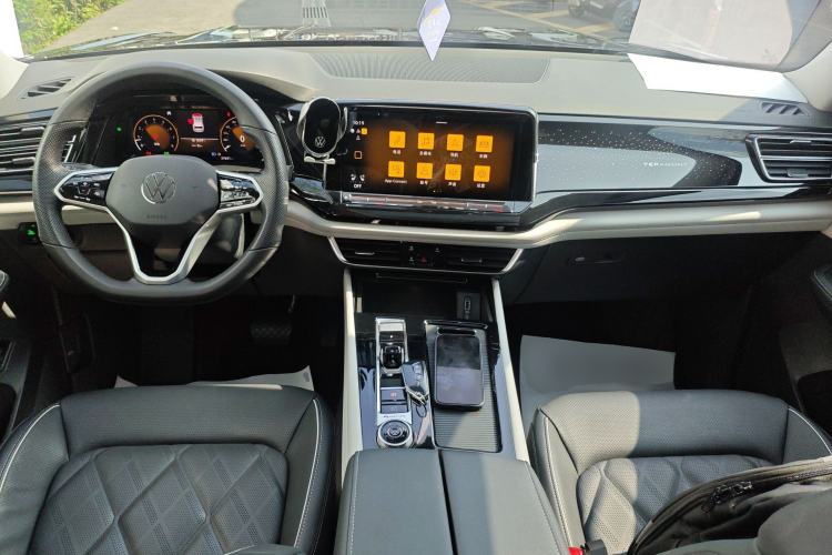 Used Volkswagen Teramont 2024 380TSI Four-Wheel Drive Prestige Luxury Edition Center Console