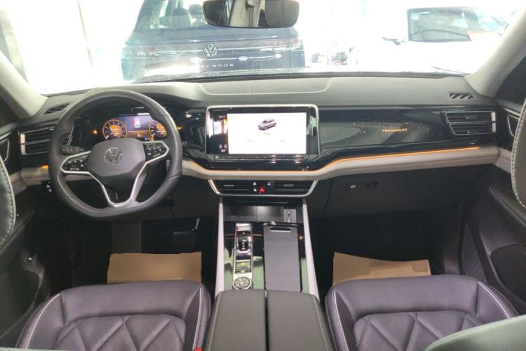 Used Volkswagen Teramont 2024 380TSI Four-Wheel Drive Prestige Flagship Edition Center Console