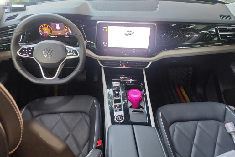 Used Volkswagen Teramont 2024 380TSI Four-Wheel Drive Prestige Luxury Edition Center Console