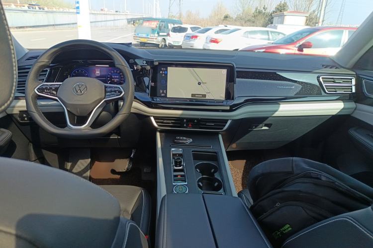 Used Volkswagen Teramont 2024 380TSI Four-Wheel Drive Prestige Luxury Edition Center Console