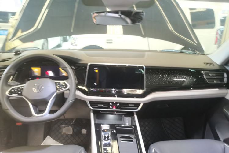 Used Volkswagen Teramont 2024 380TSI Four-Wheel Drive Prestige Luxury Edition Center Console