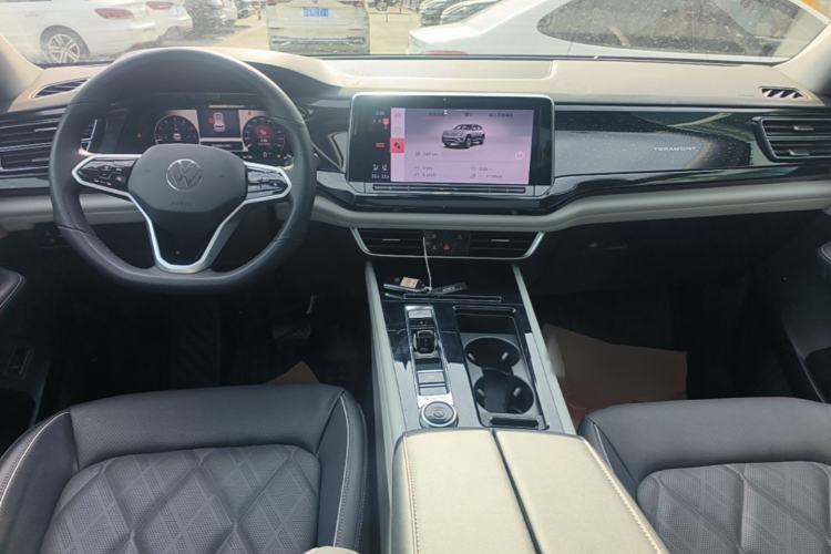 Used Volkswagen Teramont 2024 380TSI Four-Wheel Drive Prestige Flagship Edition Center Console
