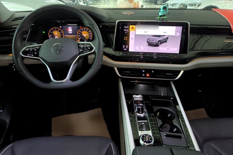 Used Volkswagen Teramont 2024 380TSI Four-Wheel Drive Prestige Luxury Edition Center Console