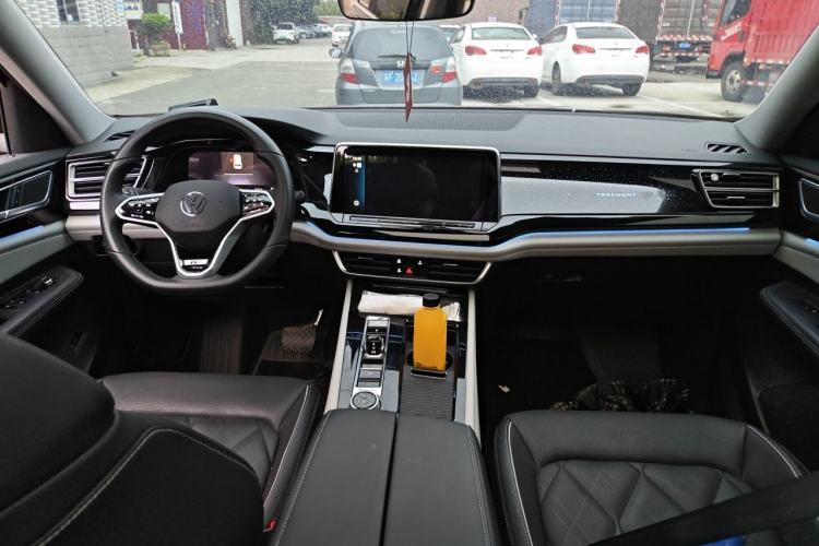 Used Volkswagen Teramont 2024 380TSI All-Wheel Drive Longyao Edition Center Console