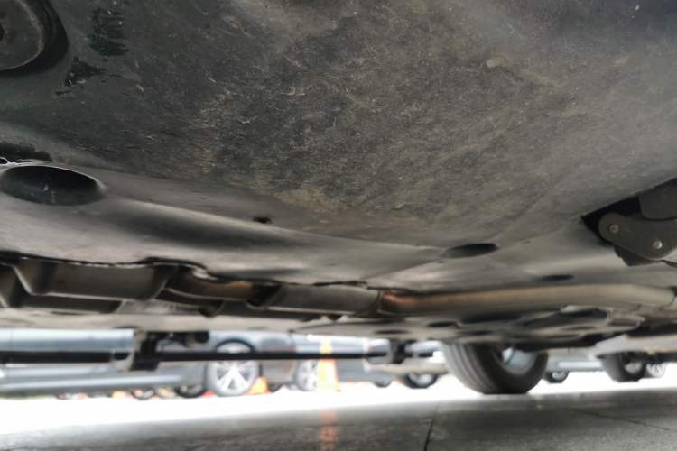 Used Volkswagen Teramont 2024 530 V6 All-Wheel-Drive Dragon Edition Chassis Front Left