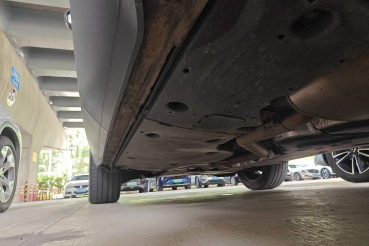 Used Volkswagen Teramont 2024 380TSI All-Wheel Drive Longyao Edition Chassis Rear Left