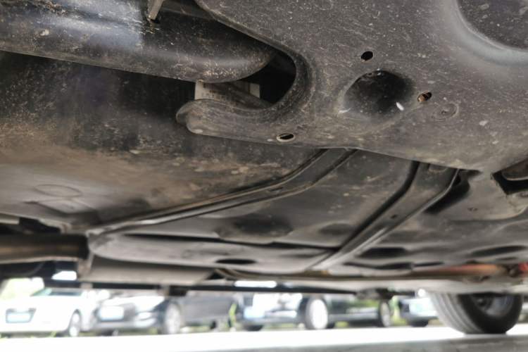 Used Volkswagen Teramont 2024 530 V6 All-Wheel-Drive Dragon Edition Chassis Rear Right