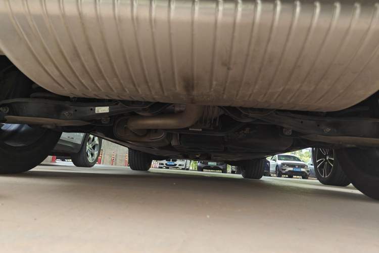 Used Volkswagen Teramont 2024 380TSI All-Wheel Drive Longyao Edition Chassis Rear