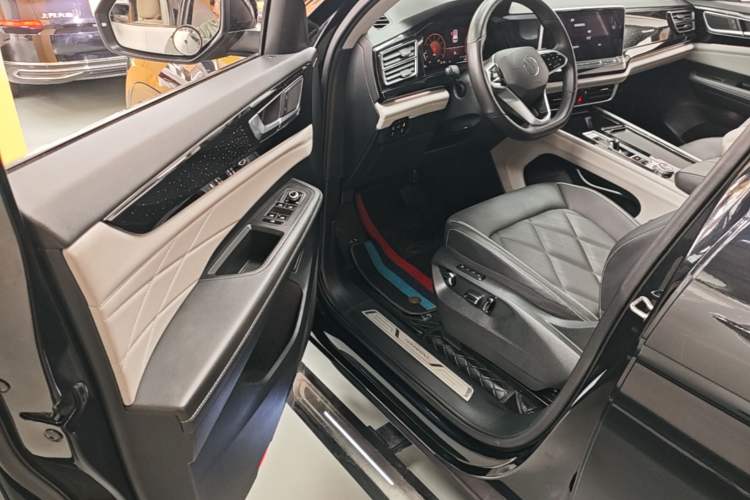 Used Volkswagen Teramont 2024 380TSI All-Wheel Drive Longyao Edition Driver Seat