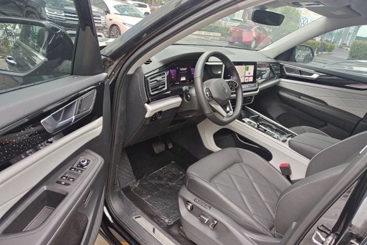 Used Volkswagen Teramont 2024 380TSI Four-Wheel Drive Longxiang Edition Driver Seat