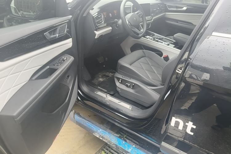 Used Volkswagen Teramont 2024 380TSI Four-Wheel Drive Longxiang Edition Driver Seat