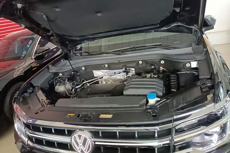 Used Volkswagen Teramont 2024 380TSI All-Wheel Drive Longyao Edition Engine Bay