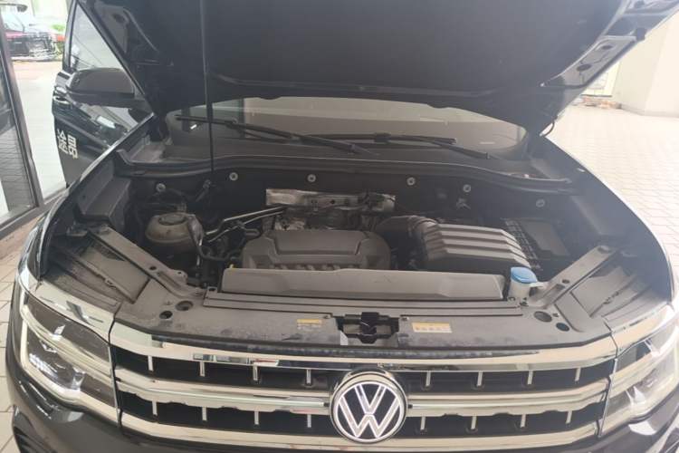 Used Volkswagen Teramont 2024 380TSI Four-Wheel Drive Longxiang Edition Engine Bay