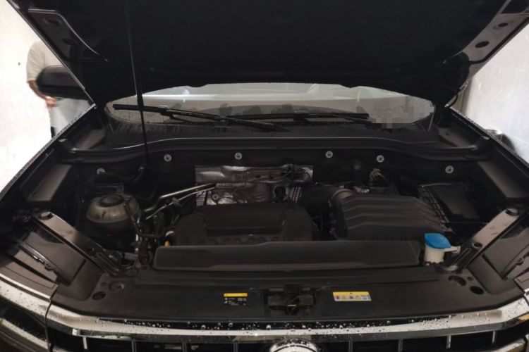 Used Volkswagen Teramont 2024 380TSI Four-Wheel Drive Longxiang Edition Engine Bay