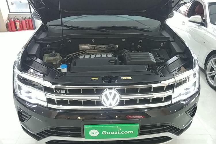 Used Volkswagen Teramont 2024 530 V6 All-Wheel Drive Prestige Luxury Edition Engine Bay