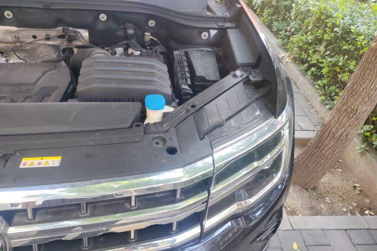 Used Volkswagen Teramont 2024 380TSI Four-Wheel Drive Prestige Luxury Edition Engine Bay Left