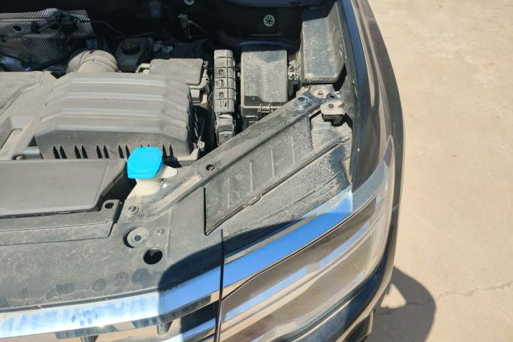 Used Volkswagen Teramont 2024 380TSI Four-Wheel Drive Prestige Luxury Edition Engine Bay Left