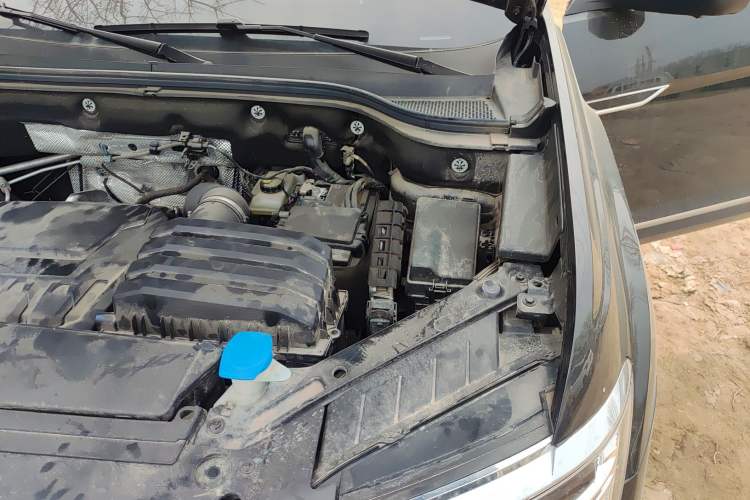 Used Volkswagen Teramont 2024 380TSI Four-Wheel Drive Prestige Luxury Edition Engine Bay Left